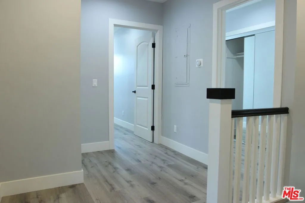 433 S Wilton Place, Los Angeles, California 90020 home-pic-47